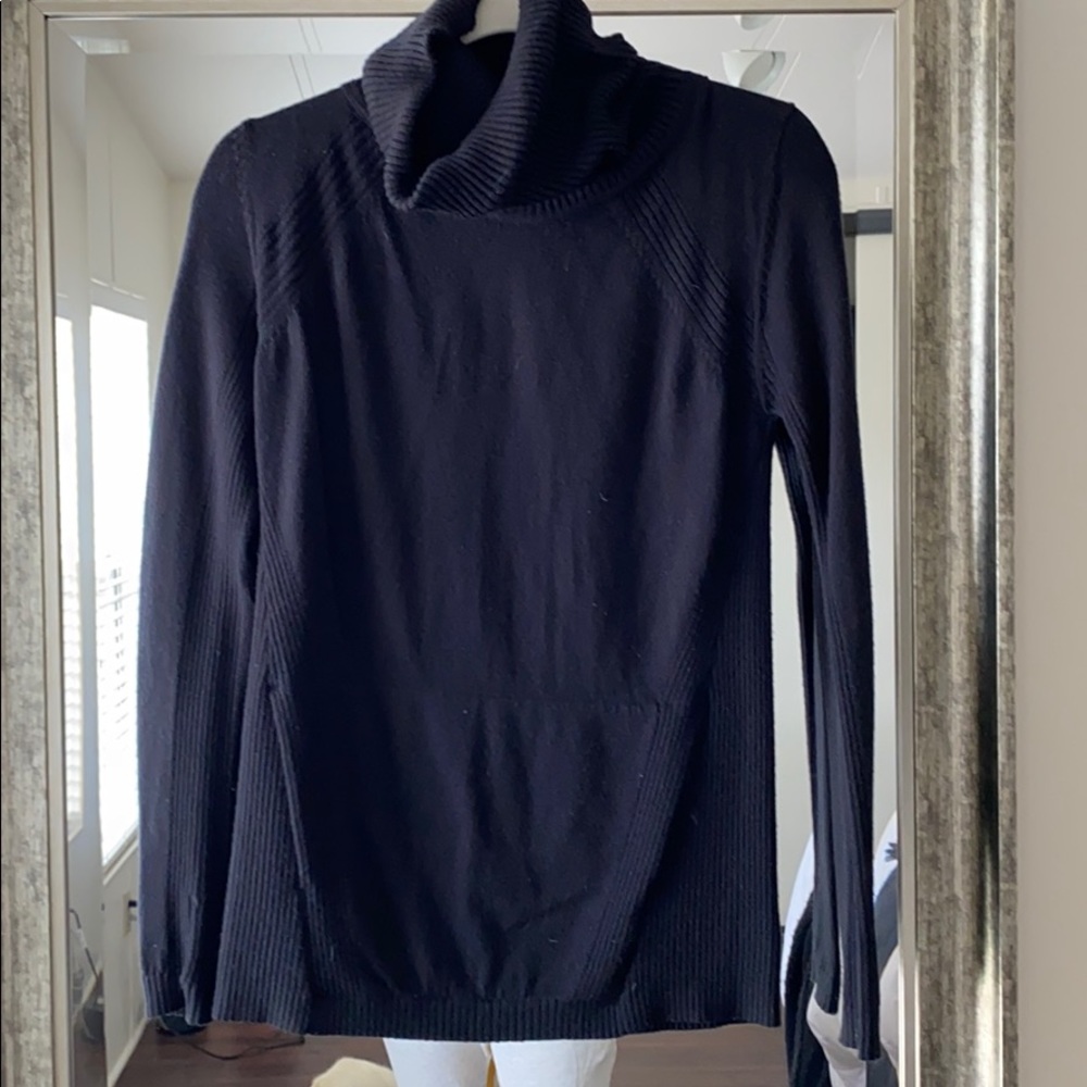 Lulu turtleneck